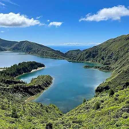 Spacious, Garden, And Private Parking Ponta Delgada
