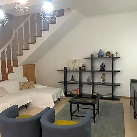 Spacious, Garden, And Private Parking Hotel 2*